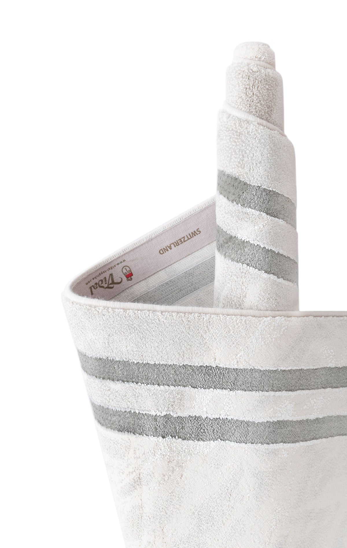 Rechteck Luxus Teppich Lausanne in Weiss von Hadorn™ - Lifestyle Image
