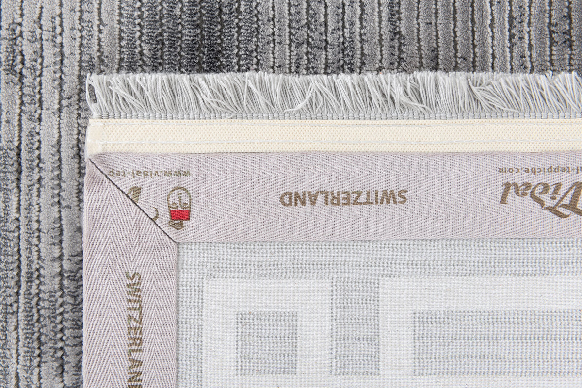 Läufer Luxus Teppich Flims in Grau von Hadorn™ - Lifestyle Image