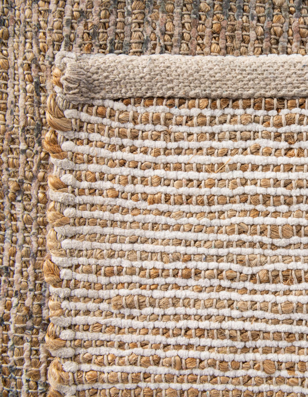 Kunstfaser Teppich Chenille Jute in Natürlich von Hadorn™ - Lifestyle Image