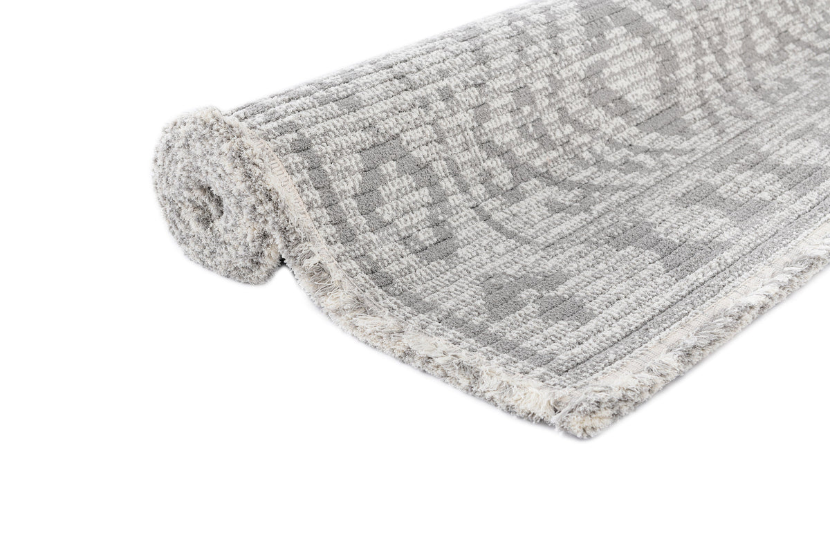 Rechteck Teppich St. Gallen Folklore in Grau von Hadorn™ - Lifestyle Image