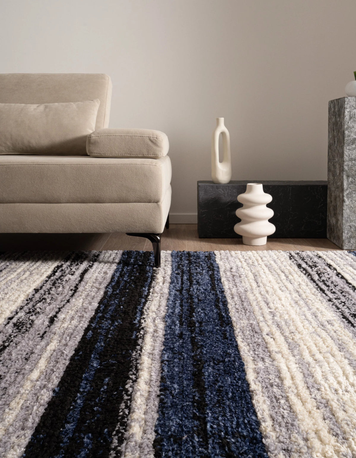 Rechteck Teppich Frauenfeld Linea in Mehrfarbig von Hadorn™ - Lifestyle Image