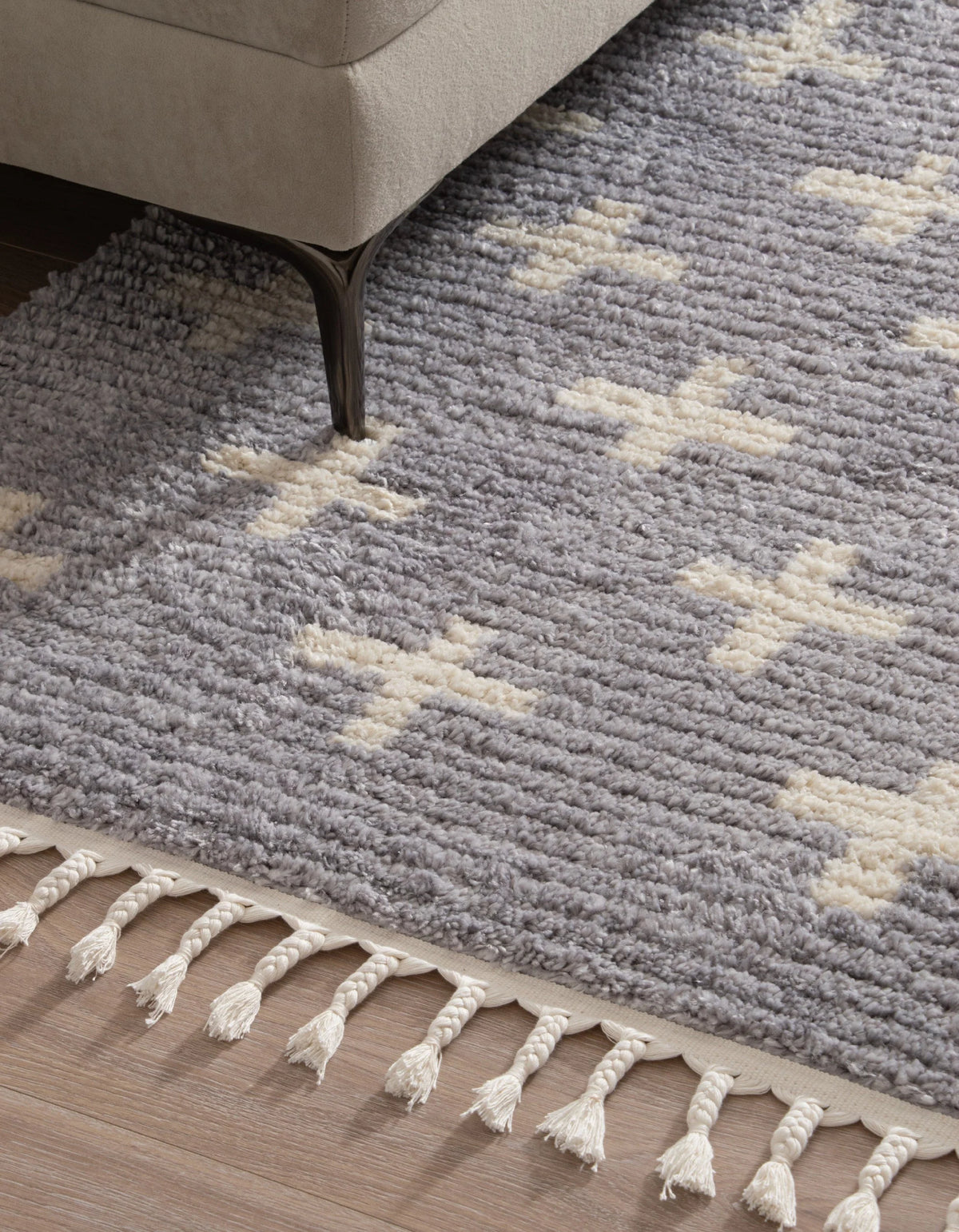 Läufer Teppich Frauenfeld Rood in Grau von Hadorn™ - Lifestyle Image