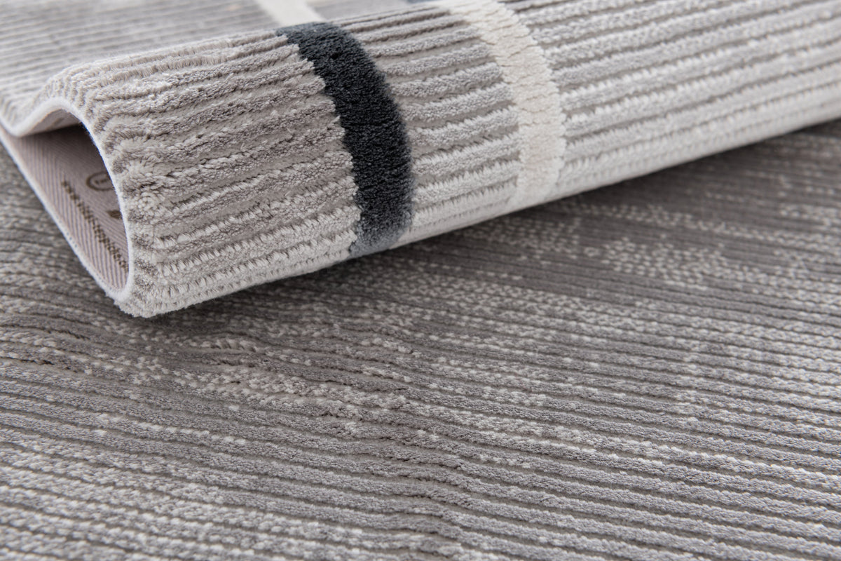 Rechteck Luxus Teppich Flims in Grau von Hadorn™ - Lifestyle Image