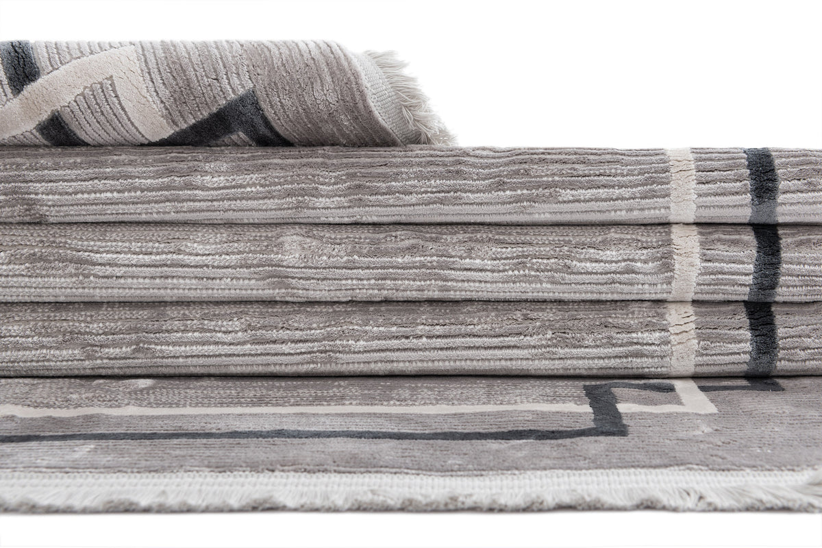 Rechteck Luxus Teppich Flims in Grau von Hadorn™ - Lifestyle Image