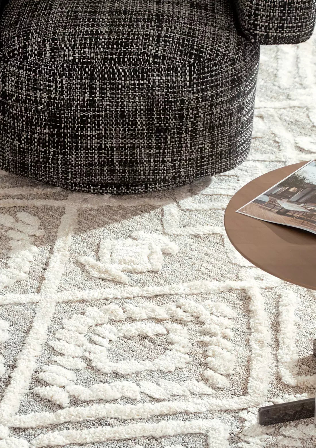 Rechteck Teppich Vevey in Weiss von Hadorn™ - Lifestyle Image