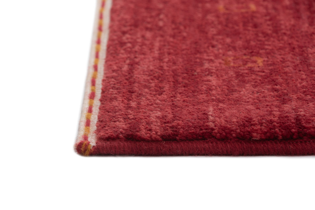 Rechteck Teppich Emmen in Rot von Hadorn™ - Lifestyle Image