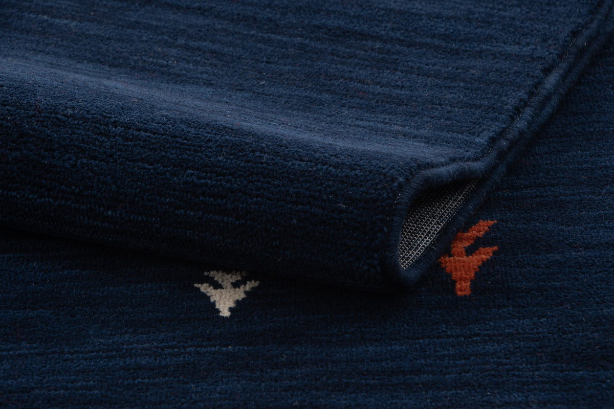 Rechteck Teppich Emmen in Blau von Hadorn™ - Lifestyle Image