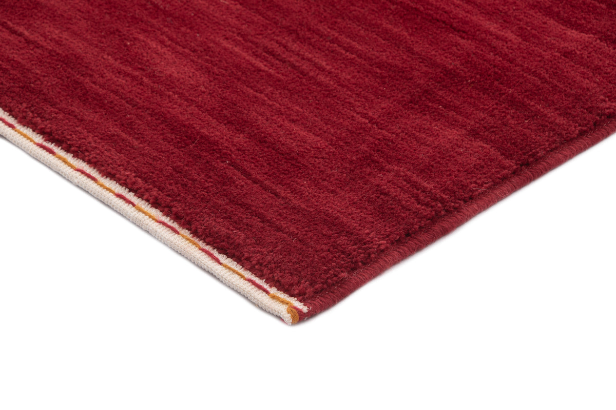 Quadratisch Teppich Emmen in Rot von Hadorn™ - Lifestyle Image