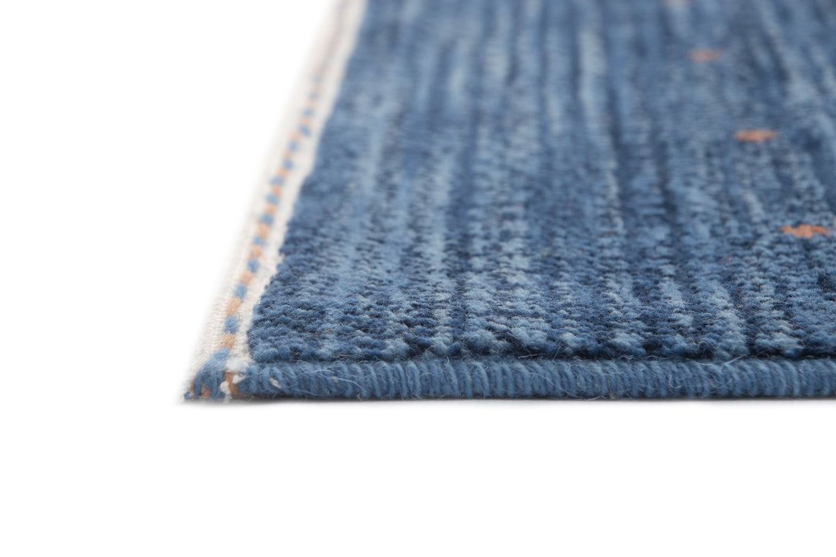 Quadratisch Teppich Emmen in Blau von Hadorn™ - Lifestyle Image