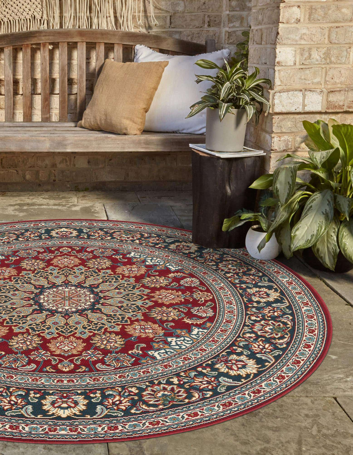 Outdoor Traditional