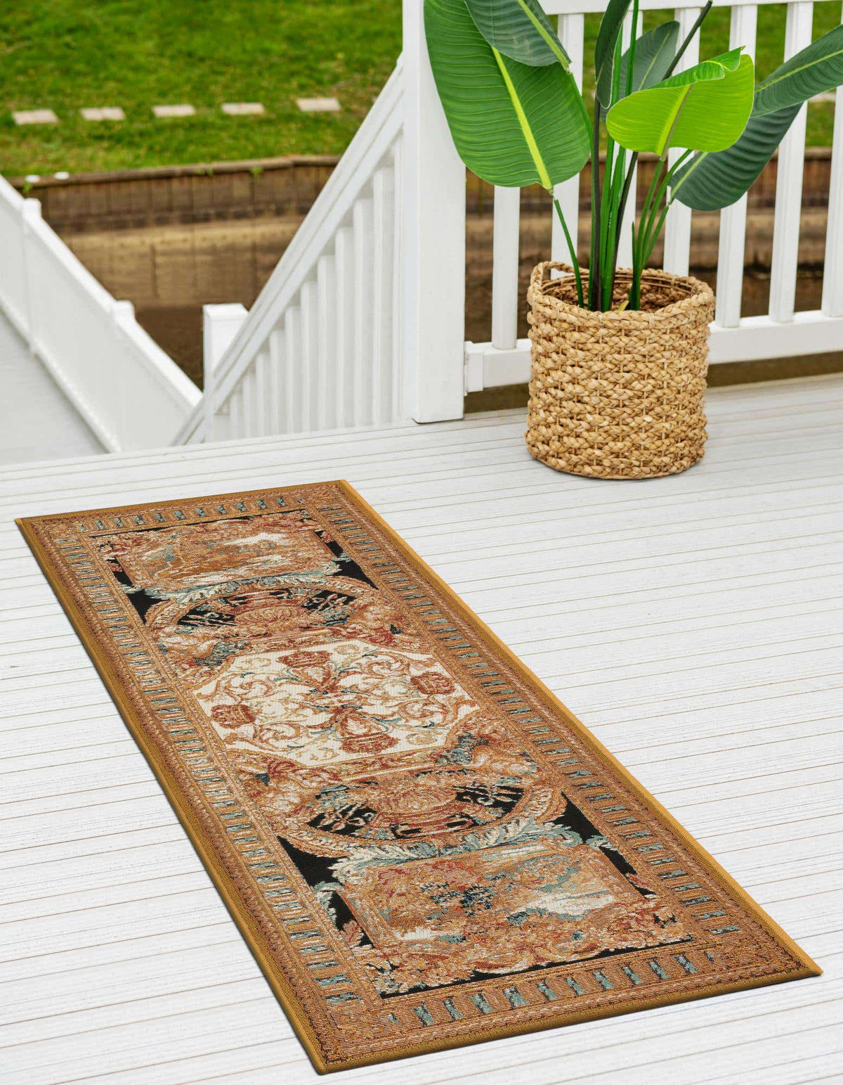 Outdoor Traditional
