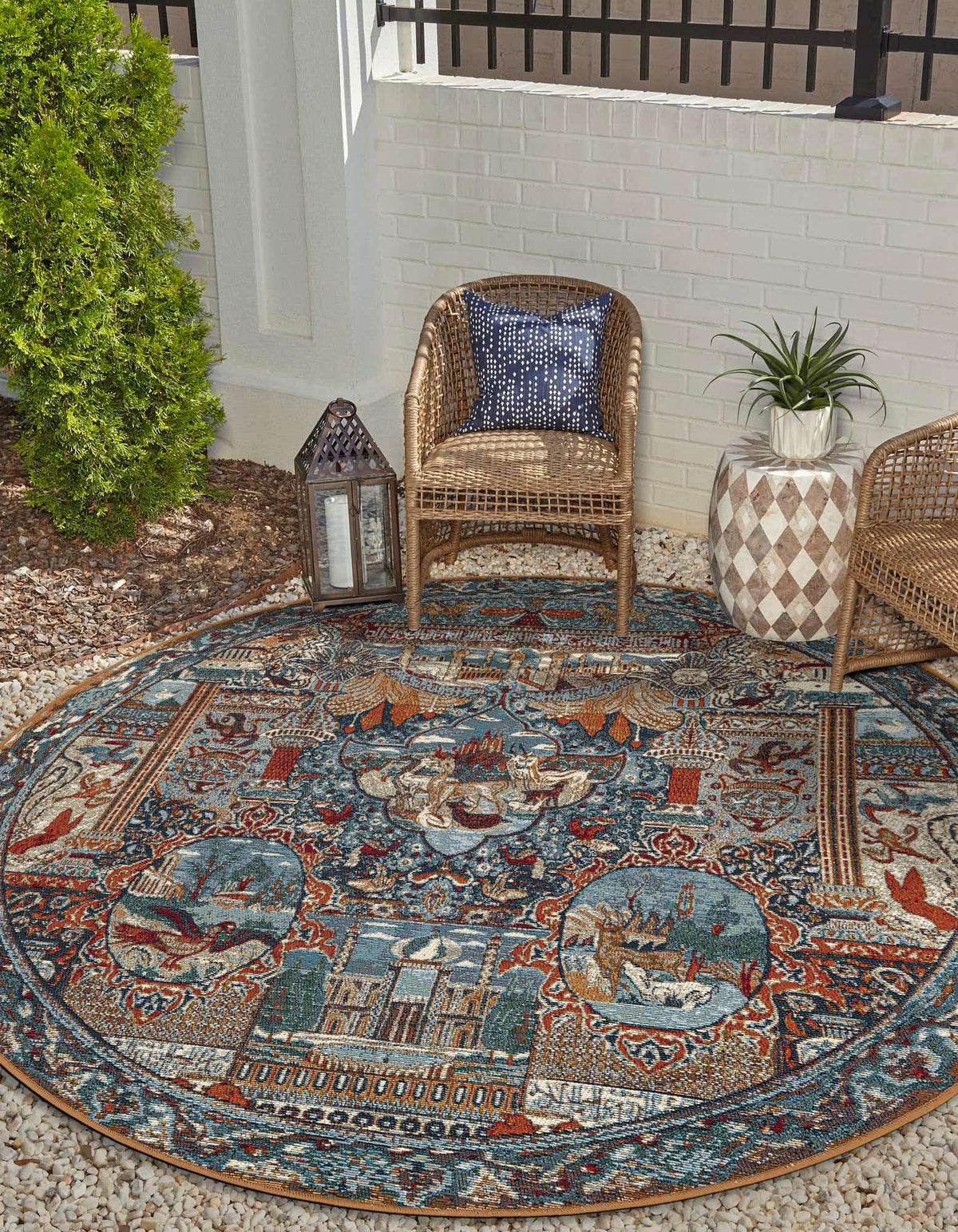 Outdoor Traditional