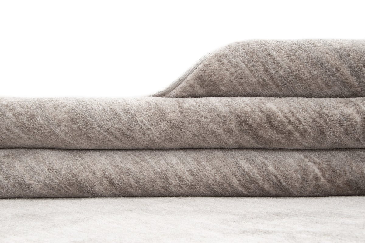 Oval Teppich Gabbeh Design in Grau von Hadorn™ - Lifestyle Image
