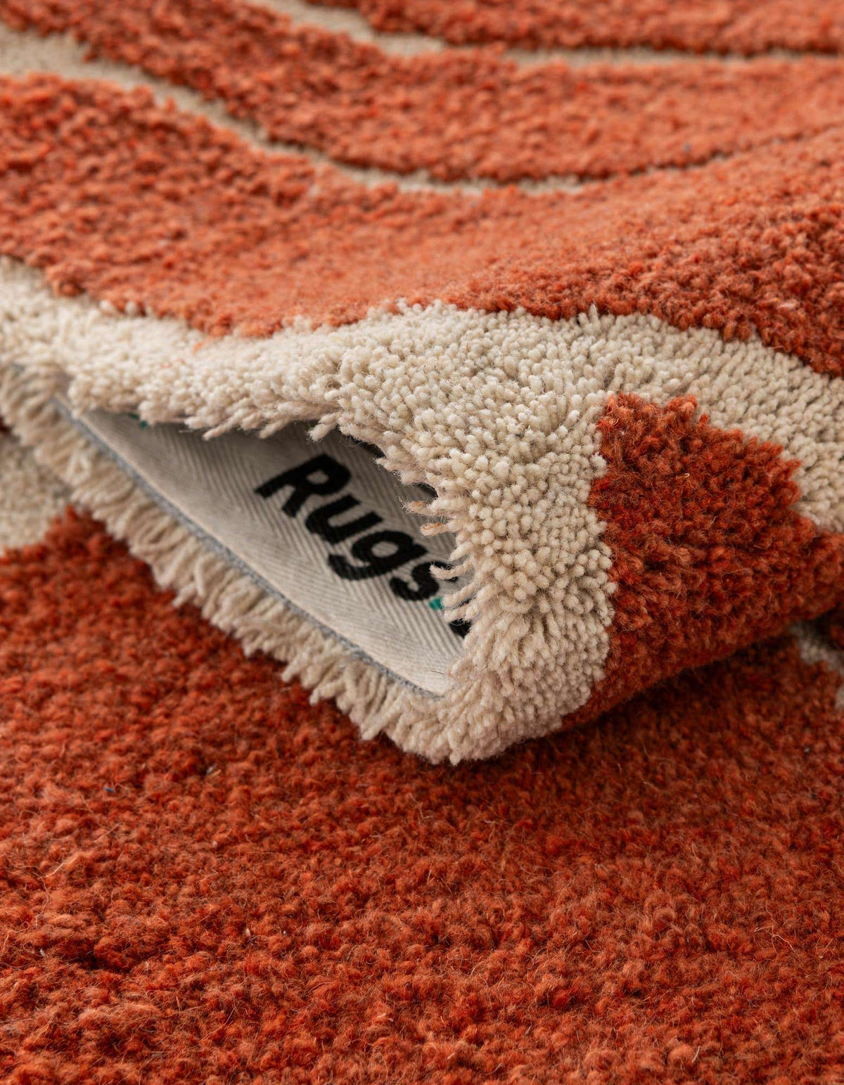 Quadratisch Teppich AI Handgetuftet in Orange von Hadorn™ - Lifestyle Image