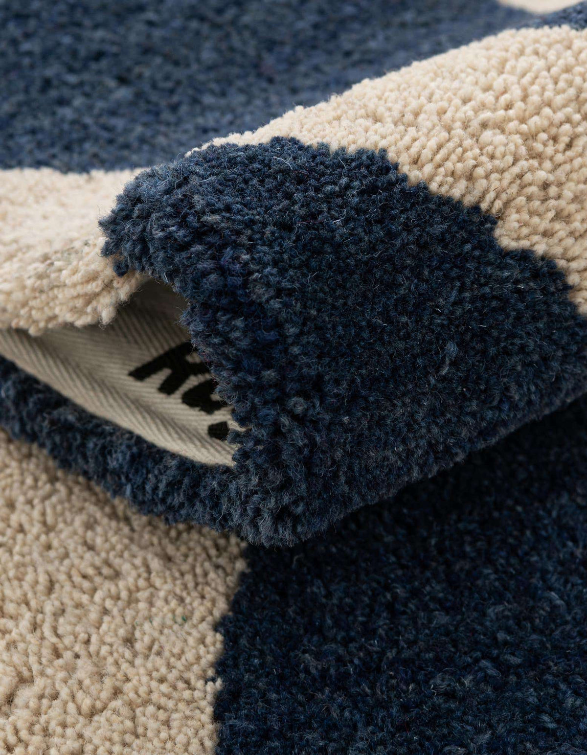 Läufer Teppich AI Handgetuftet in Elfenbein von Hadorn™ - Lifestyle Image