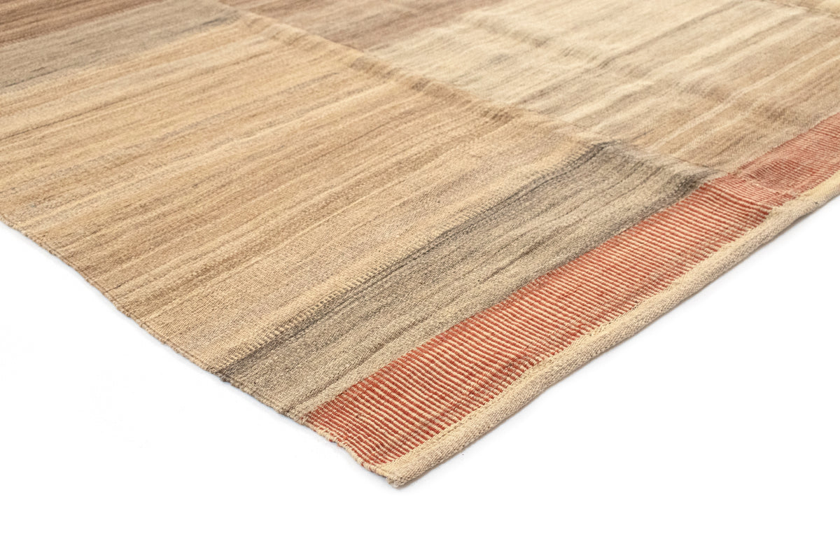 Rechteck Handgeflochten Teppich Baneh Kelim in Beige von Hadorn™ - Lifestyle Image