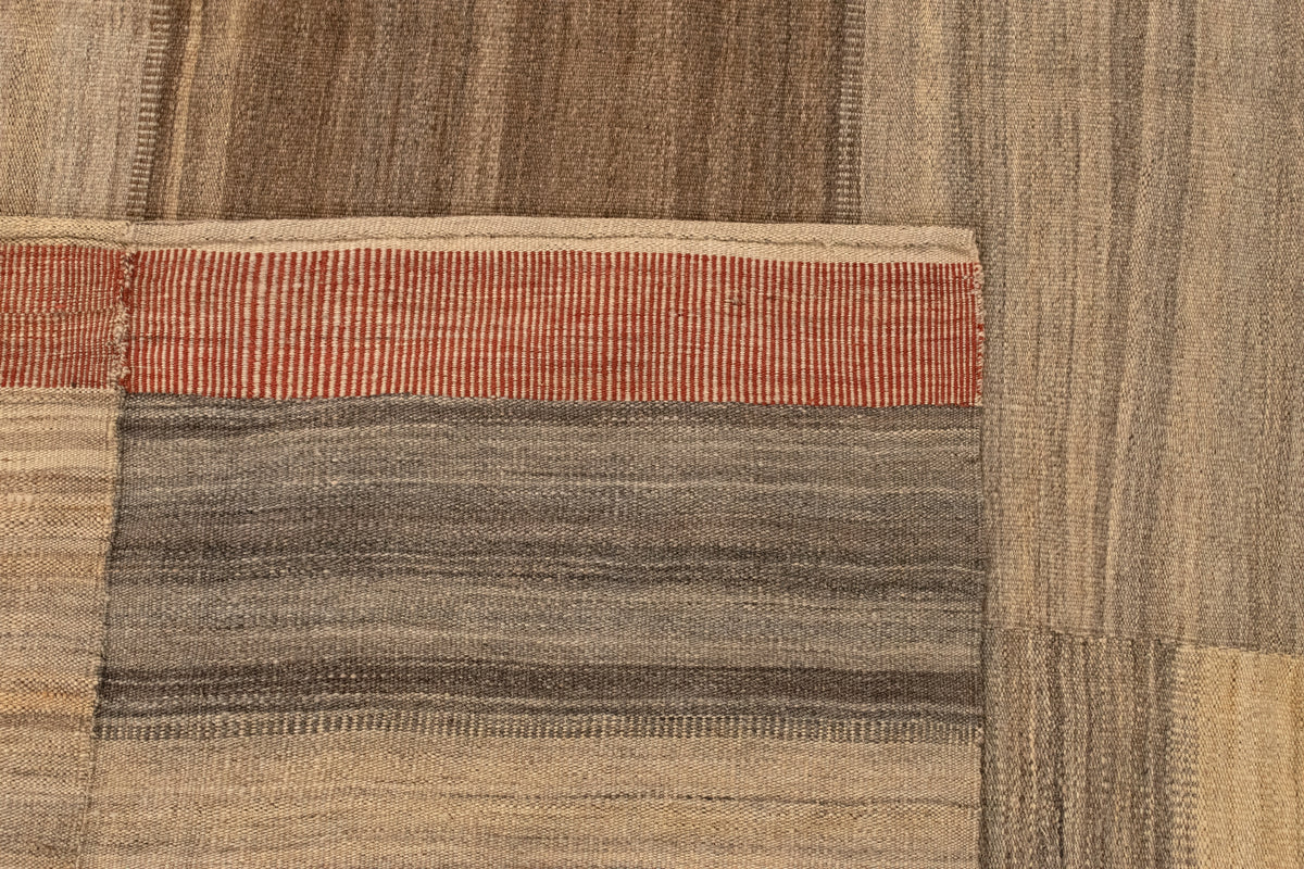 Rechteck Handgeflochten Teppich Baneh Kelim in Beige von Hadorn™ - Lifestyle Image
