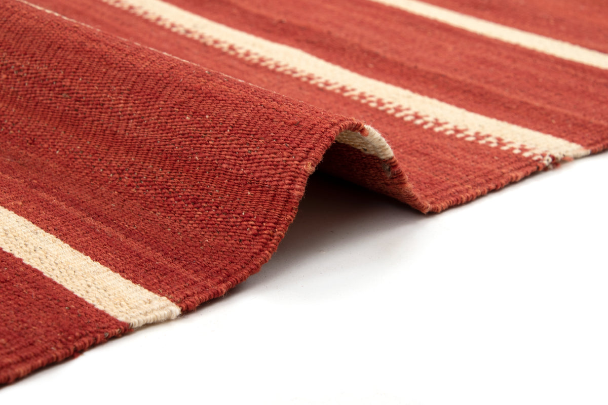 Wolle Persien Teppich Baneh Kelim in Rot von Hadorn™ - Lifestyle Image