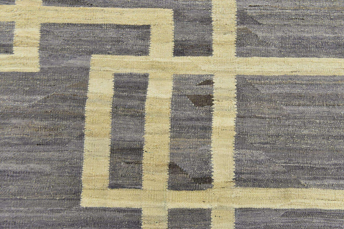 Rechteck Handgeflochten Teppich Kelim Modern in Grau von Hadorn™ - Lifestyle Image