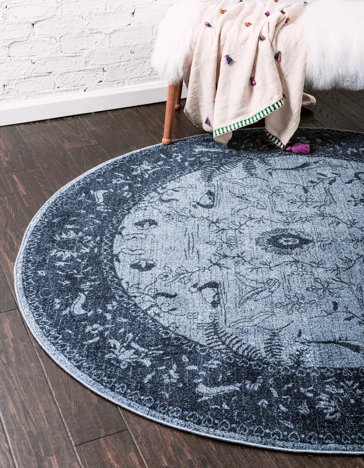 Rund Teppich Vista in Blau von Hadorn™ - Lifestyle Image