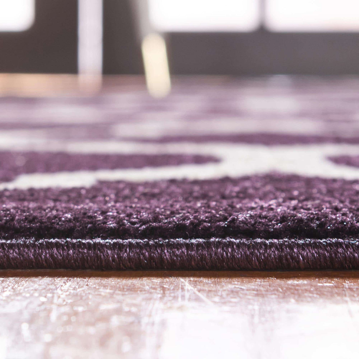 Rechteck Teppich Trellis in Lila von Hadorn™ - Lifestyle Image