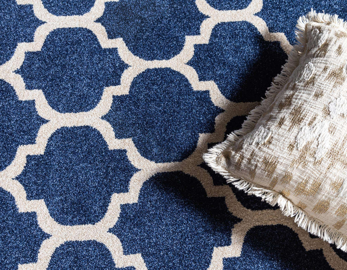 Rechteck Teppich Trellis in Dunkelblau von Hadorn™ - Lifestyle Image