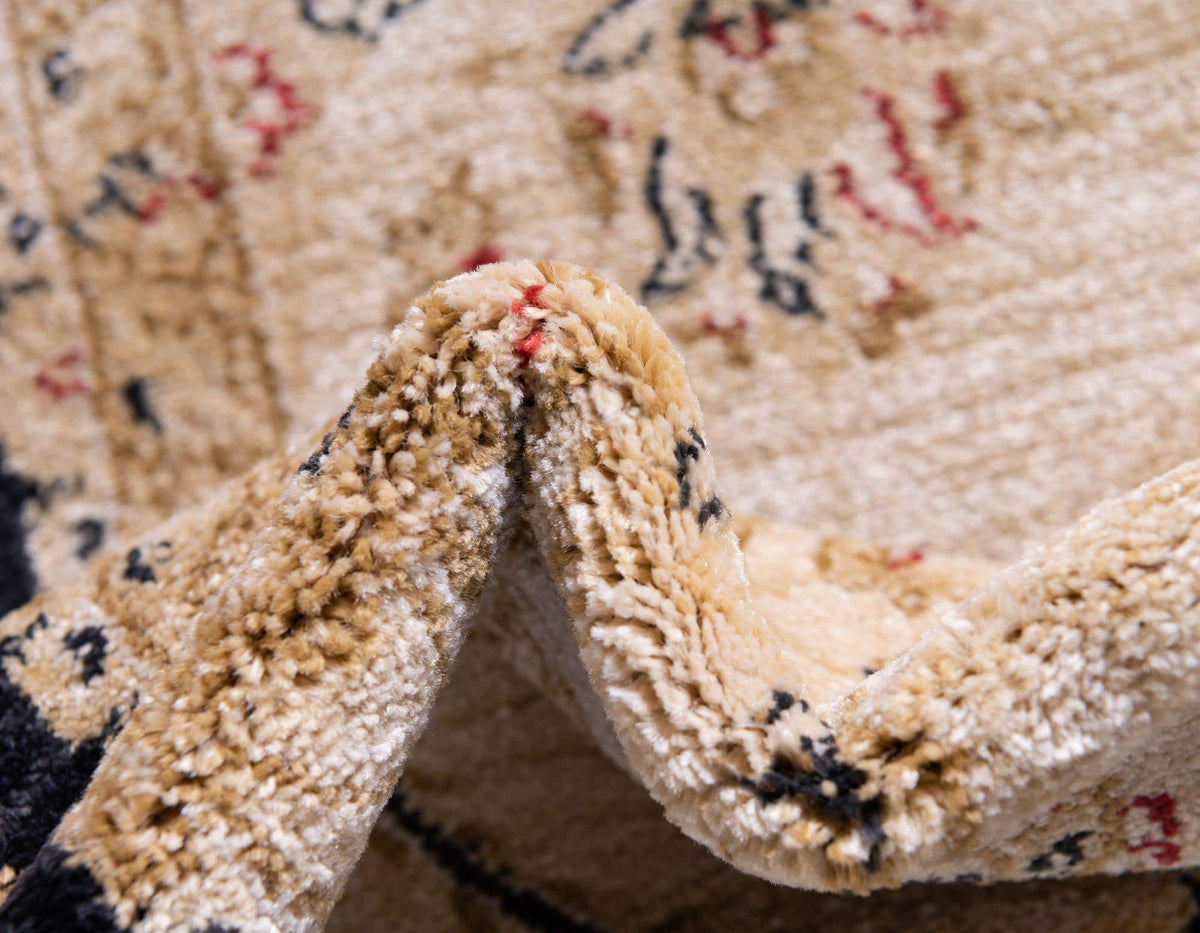 Rechteck Teppich Kensington in Beige von Hadorn™ - Lifestyle Image