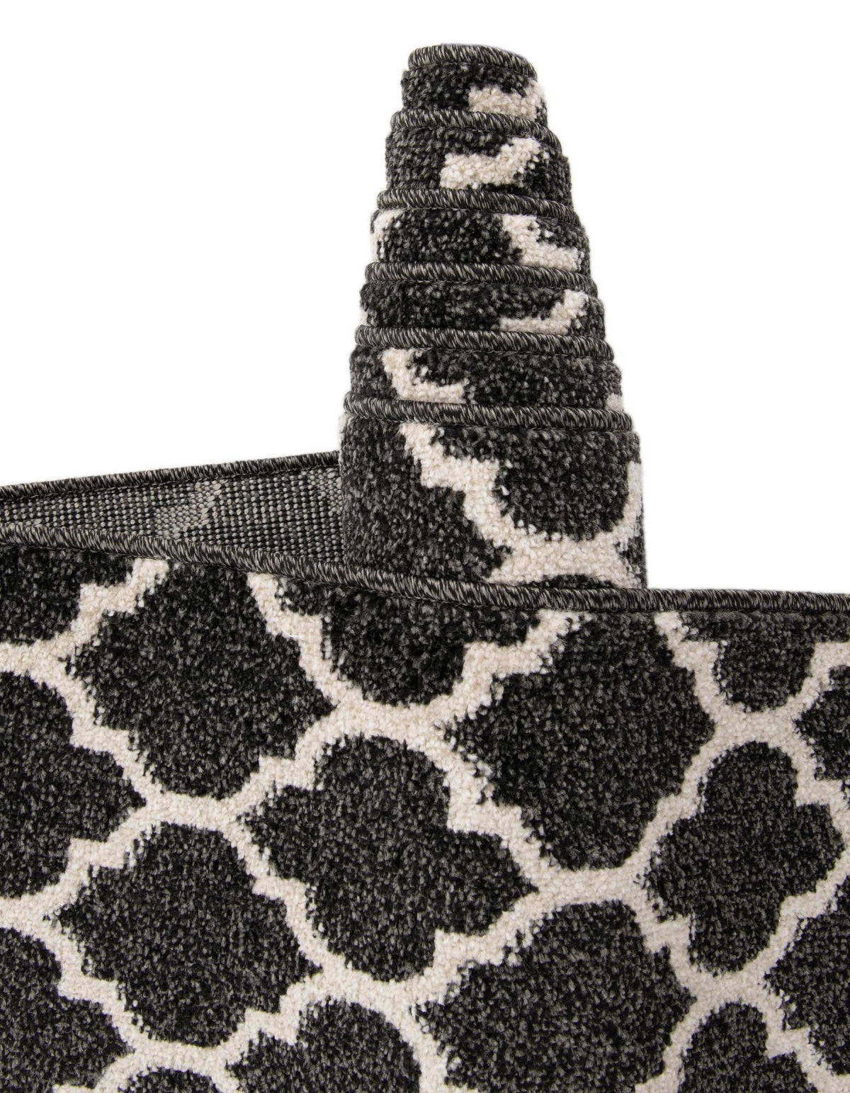 Rechteck Teppich Trellis in Schwarz von Hadorn™ - Lifestyle Image