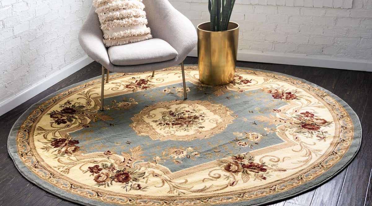 Rund Teppich Classic Aubusson in Hellblau von Hadorn™ - Lifestyle Image