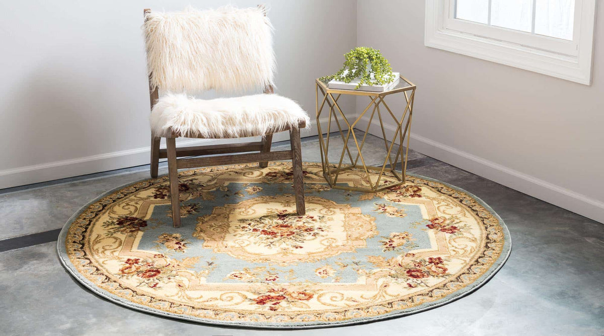 Rund Teppich Classic Aubusson in Hellblau von Hadorn™ - Lifestyle Image