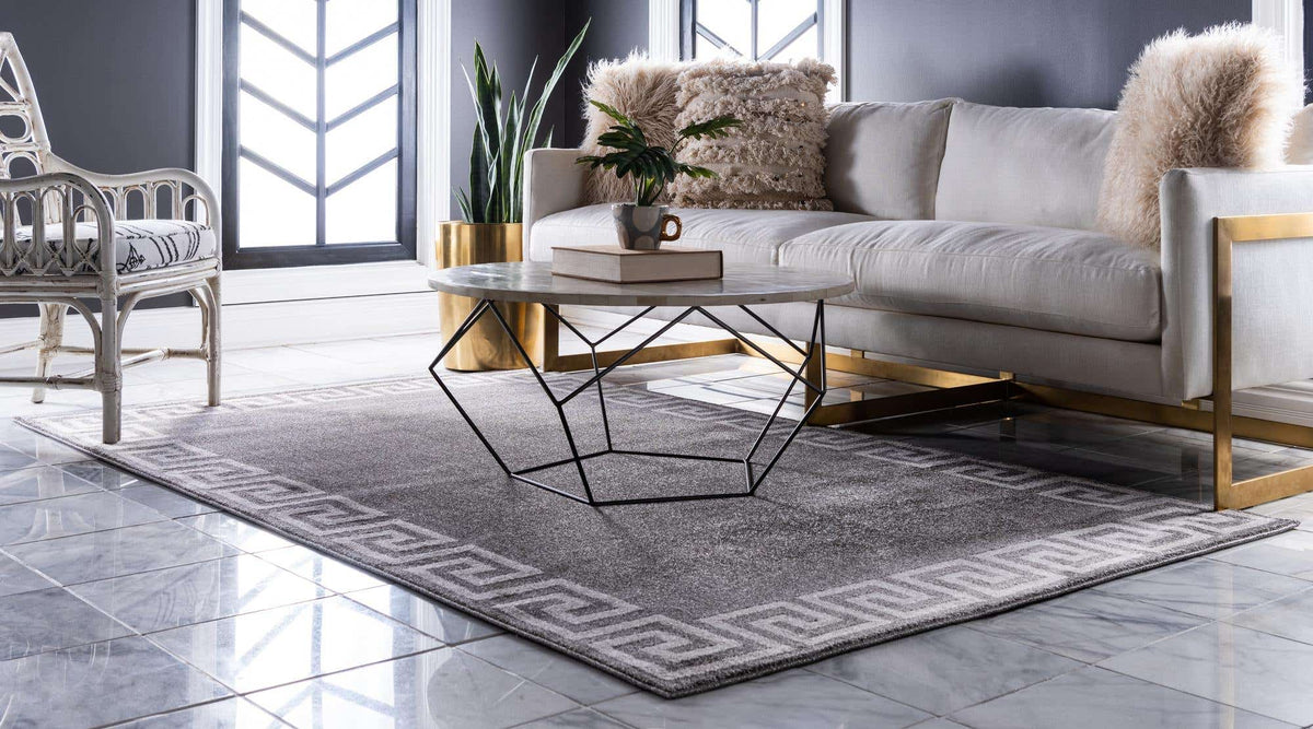 Rechteck Teppich Greek Key in Grau von Hadorn™ - Lifestyle Image