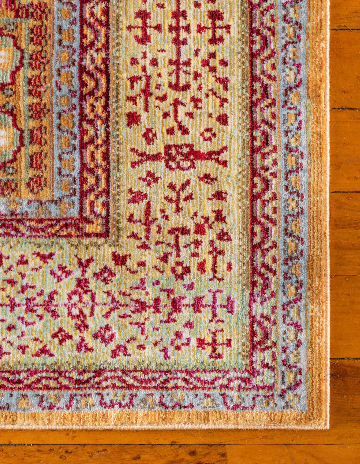 Quadratisch Teppich Aqua in Gold von Hadorn™ - Lifestyle Image
