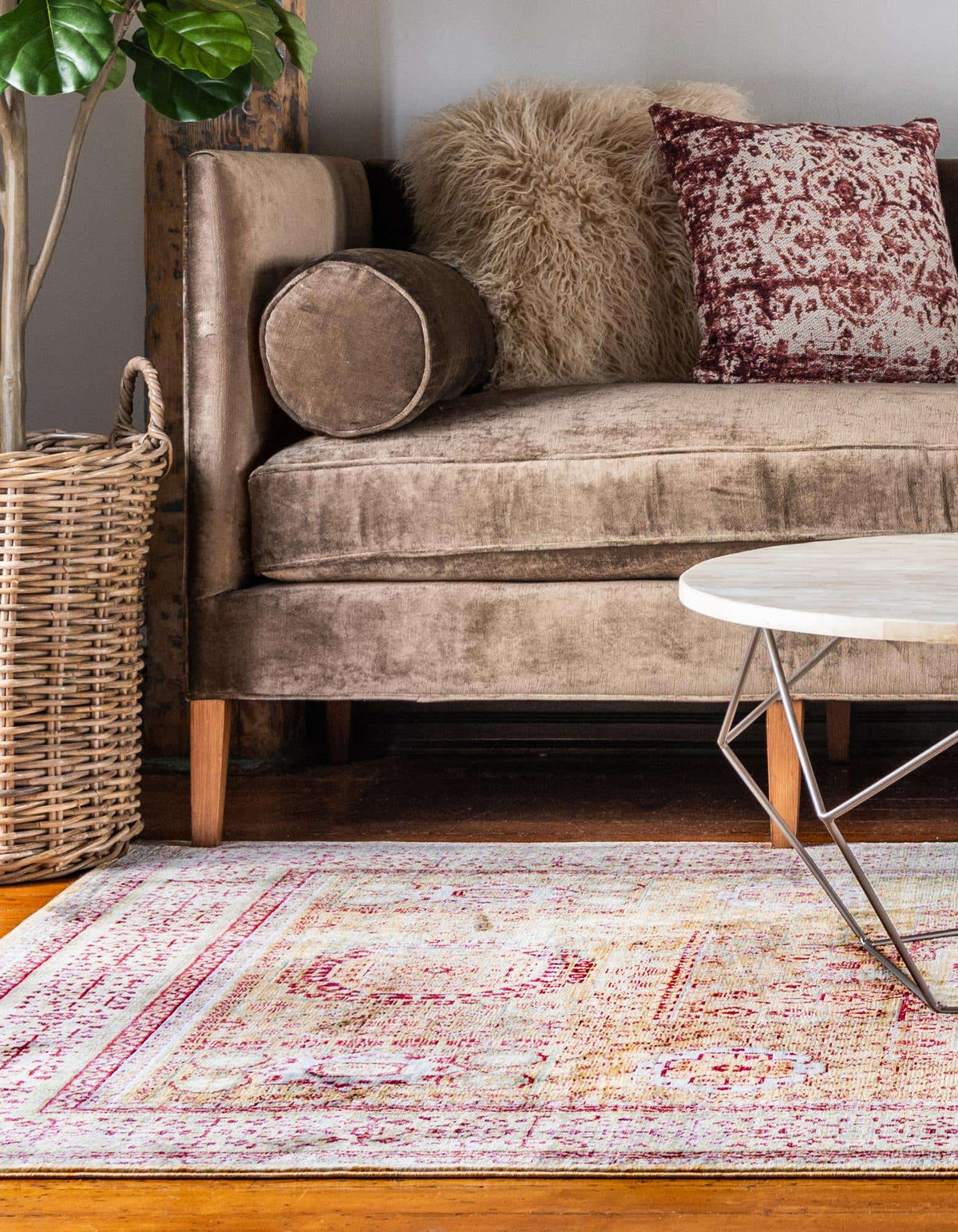 Rechteck Teppich Aqua in Gold von Hadorn™ - Lifestyle Image