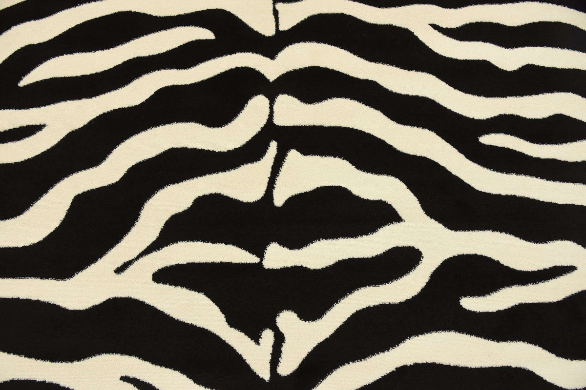 Rechteck Teppich Safari in Schwarz von Hadorn™ - Lifestyle Image