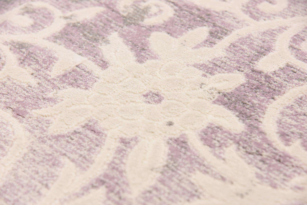 Rechteck Teppich New Vintage in Lila von Hadorn™ - Lifestyle Image