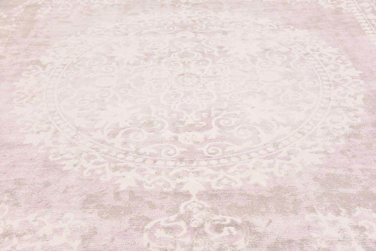 Rechteck Teppich New Vintage in Lila von Hadorn™ - Lifestyle Image