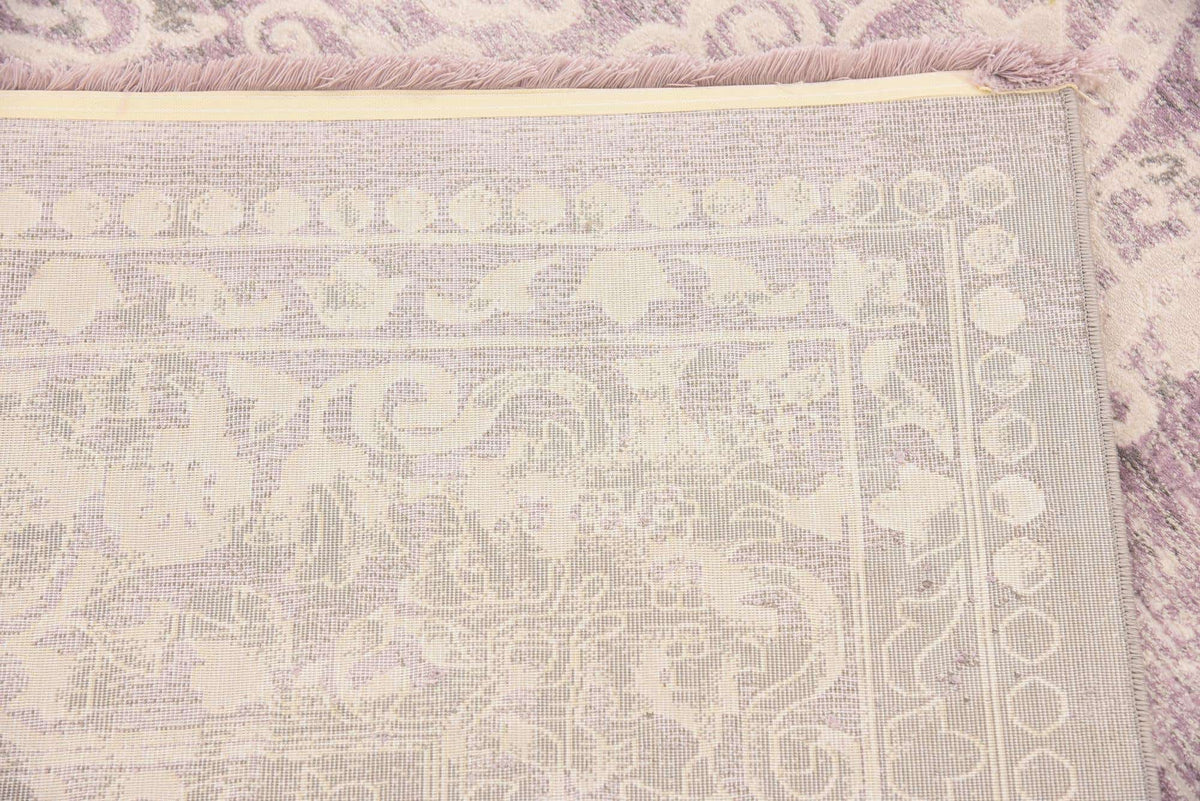 Quadratisch Teppich New Vintage in Lila von Hadorn™ - Lifestyle Image