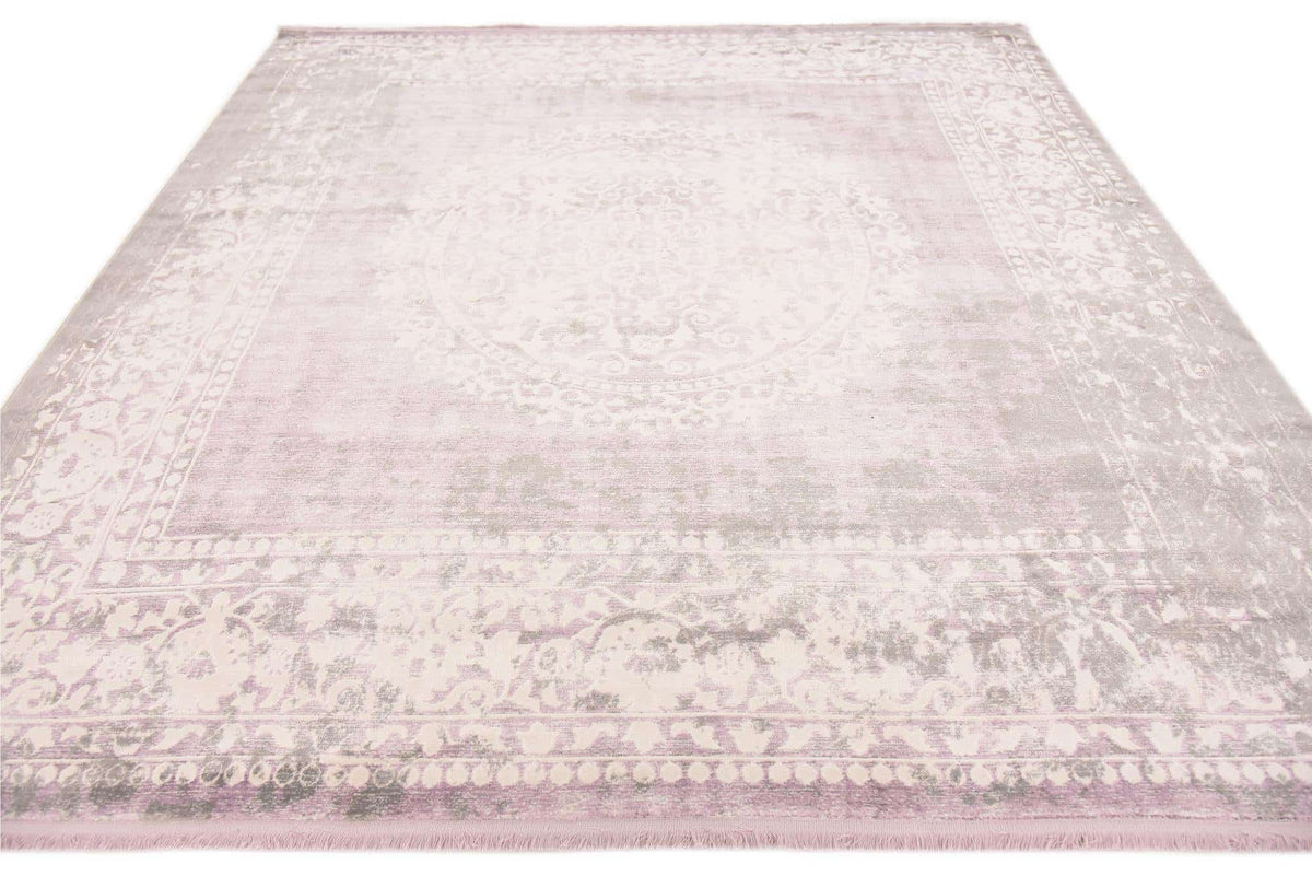 Quadratisch Teppich New Vintage in Lila von Hadorn™ - Lifestyle Image
