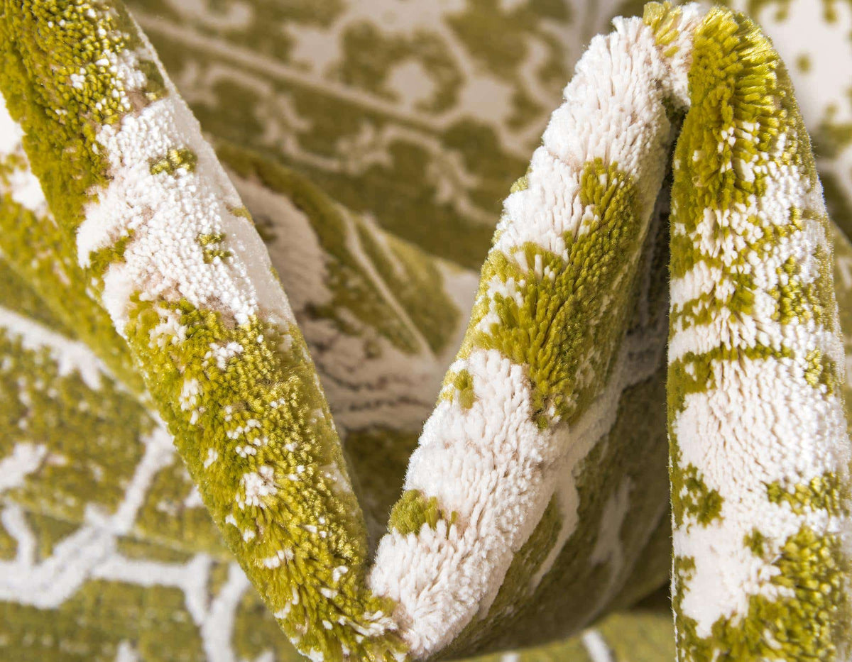 Rechteck Teppich New Vintage in Hellgrün von Hadorn™ - Lifestyle Image