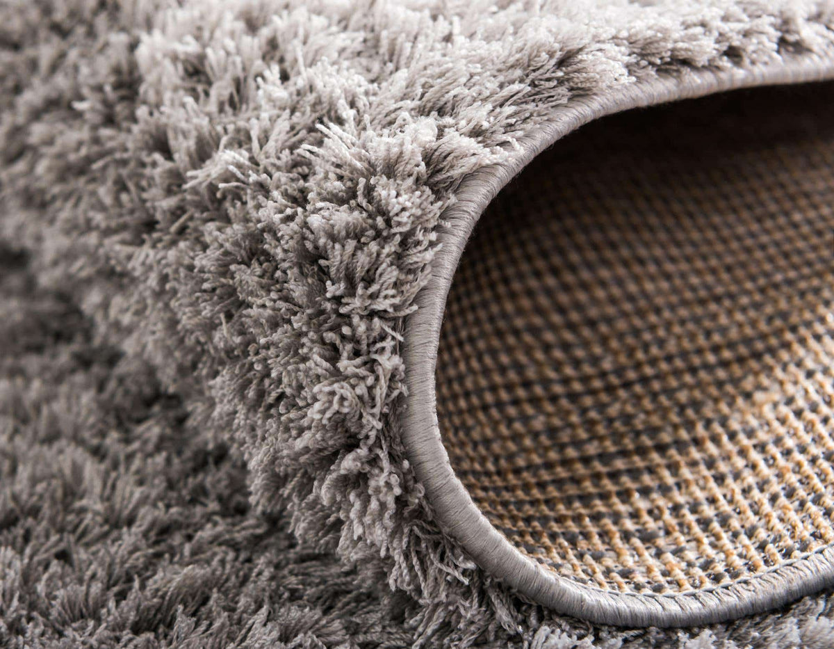 Rechteck Hochflorteppich Studio Solid Shag in Hellgrau von Hadorn™ - Lifestyle Image