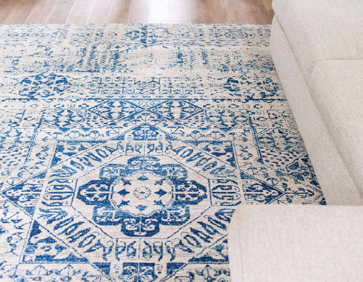 Quadratisch Teppich Heritage in Beige von Hadorn™ - Lifestyle Image