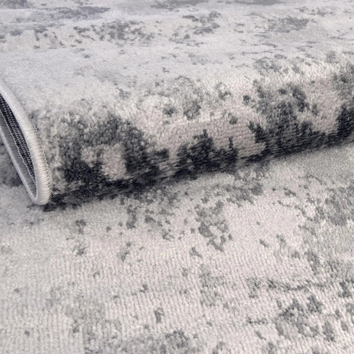 Rechteck Teppich Metropolis in Hellgrau von Hadorn™ - Lifestyle Image