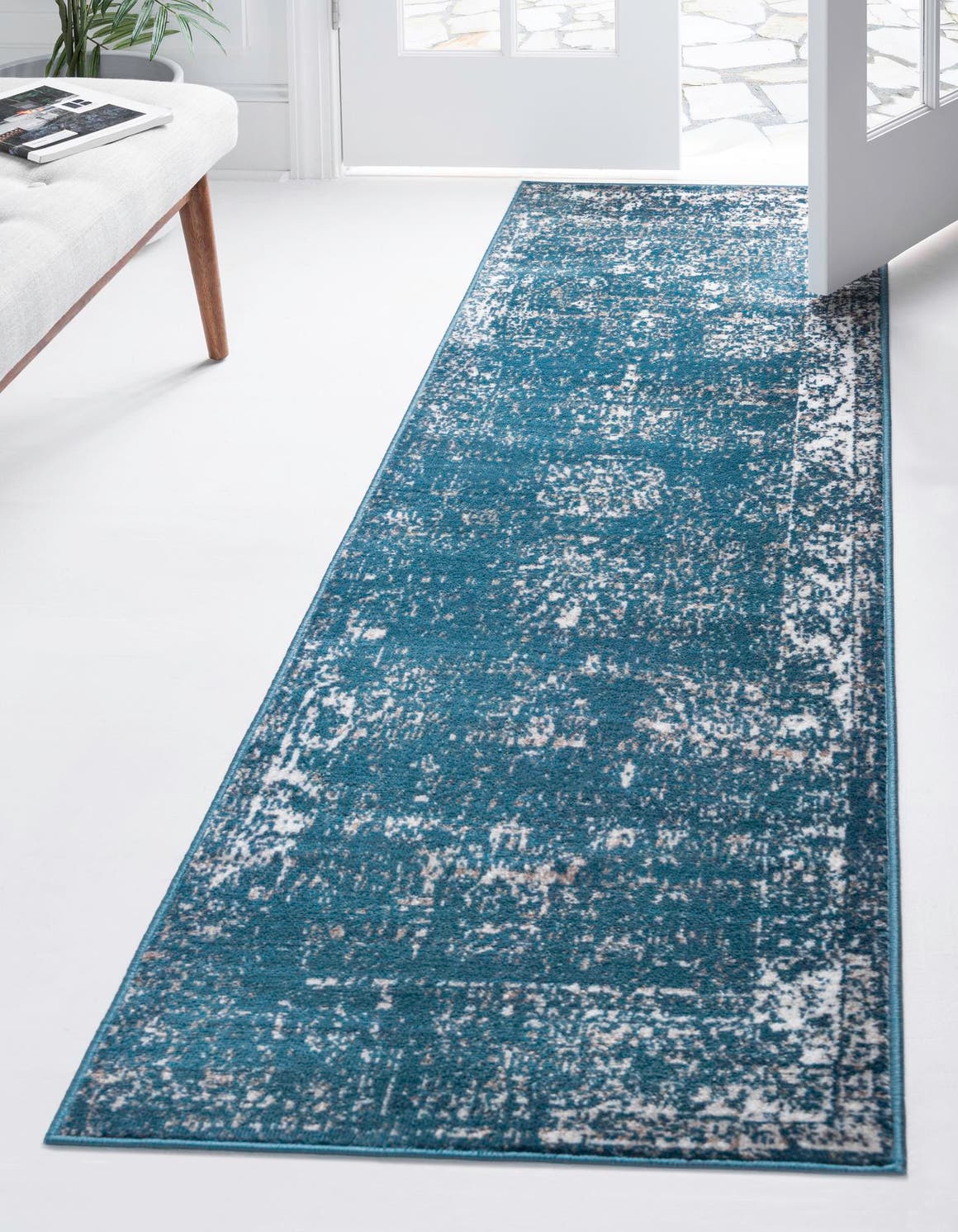 Läufer Teppich Monaco in Blau von Hadorn™ - Lifestyle Image