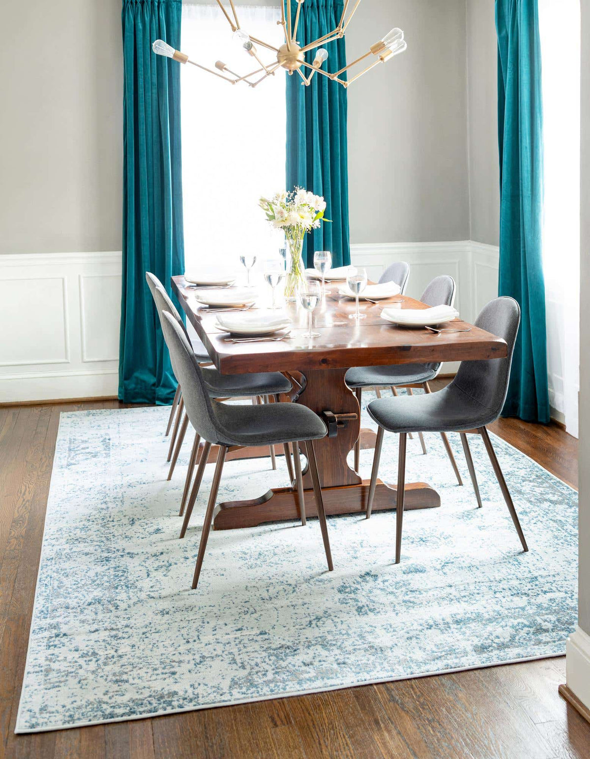 Rechteck Teppich Monaco in Hellblau von Hadorn™ - Lifestyle Image