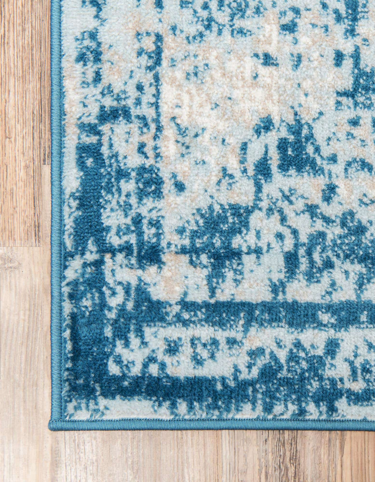 Läufer Teppich Monaco in Blau von Hadorn™ - Lifestyle Image