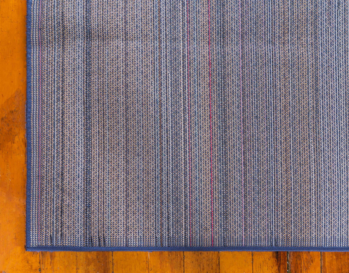 Rechteck Teppich Solid Frieze in Blau von Hadorn™ - Lifestyle Image