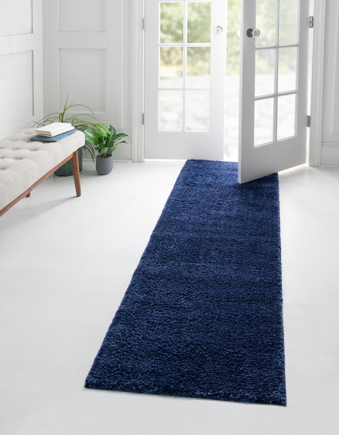 Läufer Teppich Solid Frieze in Marineblau von Hadorn™ - Lifestyle Image