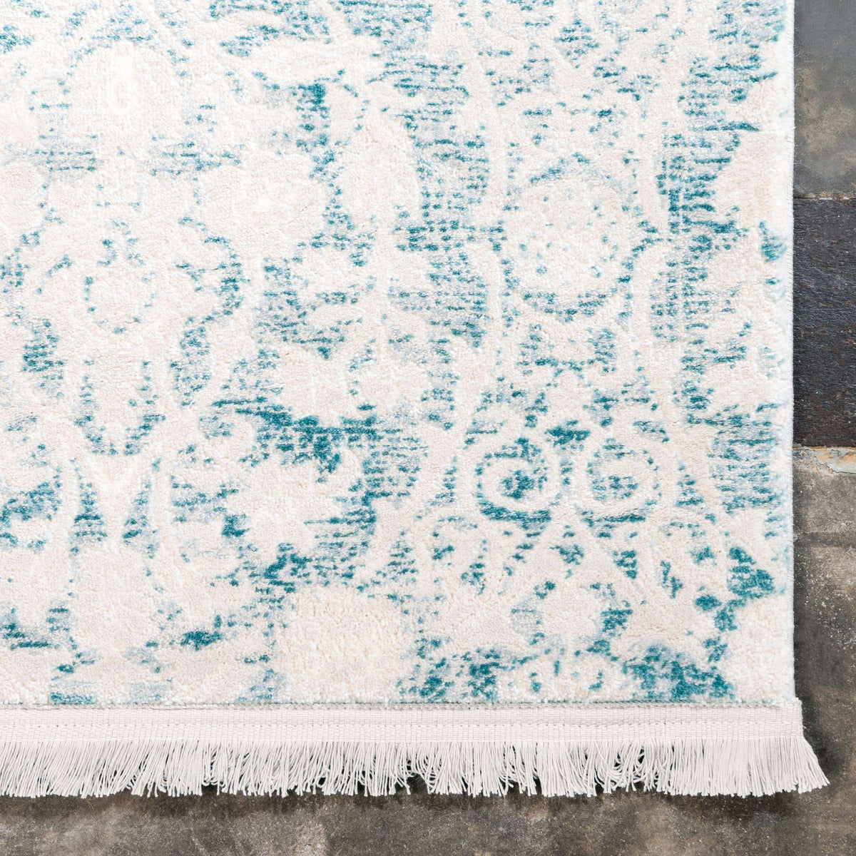 Quadratisch Teppich New Vintage in Hellblau von Hadorn™ - Lifestyle Image
