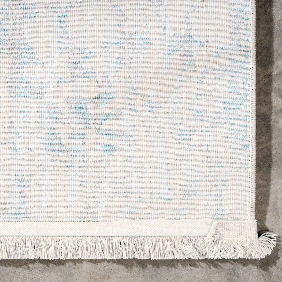 Quadratisch Teppich New Vintage in Hellblau von Hadorn™ - Lifestyle Image