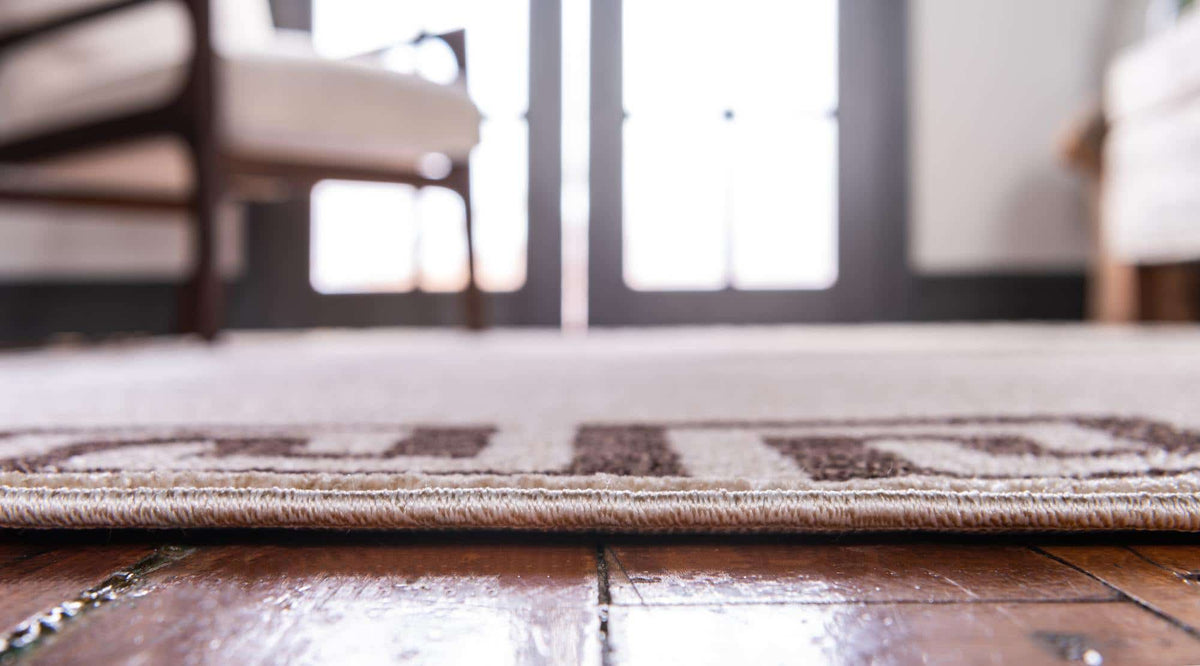 Läufer Teppich Greek Key in Beige von Hadorn™ - Lifestyle Image